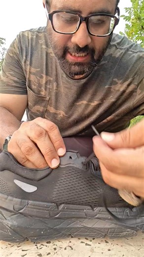 18K views · 127 reactions | Heel Lock Lacing Technique to avoid Blisters on feet due to excessive or long walk or running... #technique #heellock #running #walk #speedwalking | The Brand Corp | Facebook