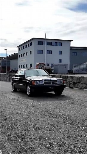 1992 Mercedes Benz 190E 2.3 Walkaround & Sound