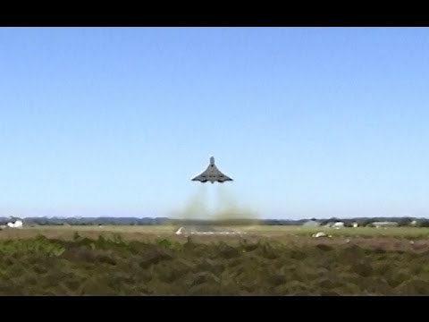 Concorde Take Off From Bournemouth Airport - Plato Video - May 2000