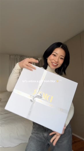 TingTing Lai on Instagram: "received this a couple days ago and almost forgot to post this ahh merci @dior 🤍"