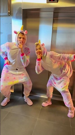double unicorn prank near the lift 🛗2️⃣🦄🤪✨