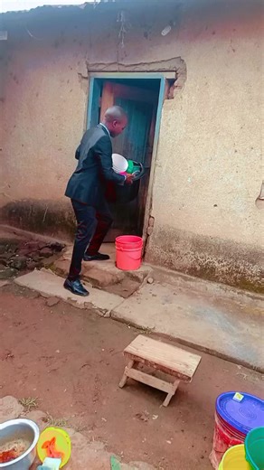 mwenyekiti Godzilla fund simu (@mwenyekitigodzilla)’s videos with son original - Rumba Congolaise VF