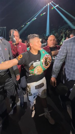 4.4M views · 72K reactions | Isaac Cruz Jr "pitbull" celebrates his win with love from the fans.   #PacquiaoBarrios | BUY NOW on PBC PPV on @primevideo https://pbcham.ps/PacquiaoBarriosPPV | Premier Boxing Champions | Facebook