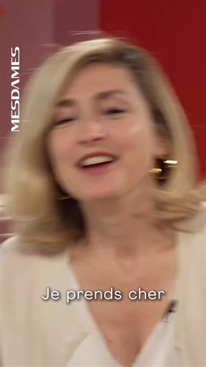 Mesdames on Instagram: "La ménopause, ce moment où on peut transpirer en plein mois de février 🥵… et qu’étrangement, personne n’en parle vraiment. Chez Mesdames, si. Et pas avec des euphémismes 🙅‍♀️. Julie Gayet, Roselyne Bachelot et Vanessa Demouy nous ont raconté leur ménopause comme elles la vivent : cash, drôle, puissante 💬✨ On a compilé le meilleur. Ça fait du bien d’entendre enfin des voix qui ne chuchotent pas 🎤. #JournéeMondialeDeLaMénopause #MenopauseSans