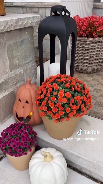Fall Front Porch Decorating Ideas for a Cozy Look
