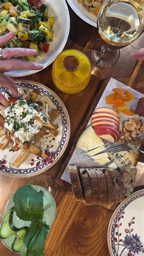 This is your sign to say yes to dinner at Americana Kitchen! 🍽️💕 Send this to your dinner date and join us in East Windsor, NJ. . . #MercerCountyEats #MercerCountyNJ #PrincetonNJ #princeton #eastwindsornj #LawrencevilleNJ #CranburyNJ #RobbinsvilleNJ #HamiltonNJ #AmericanaKitchenandBar | Americana Kitchen & Bar