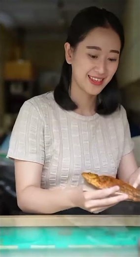 selembar daun alat penukar ikan#vidioshort#cat#kucinglucu