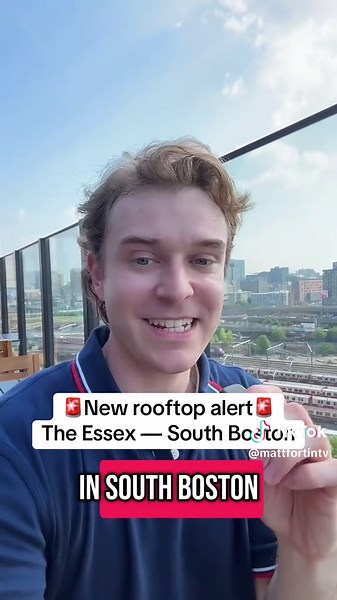 Essex Rooftop Bar: A South Boston Experience