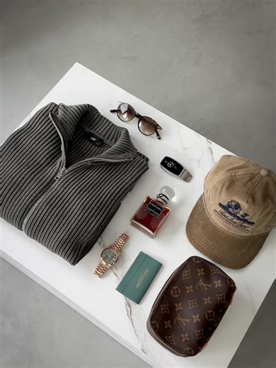 Rossi Campbell on Instagram: "Time tests > dreams last > All outfits tagged up 🤝 It’s been a week 🎞️ : #outfitinspo #fashion #streetstyle #howtostyle #lifestyle #outfitinspiration #london #citystyle #luxuryfashion #mensaccessories #styleblogger #fits #greyaesthetic #thesupermade #stylegram #style #louisvuitton #guysfashion #rossi"