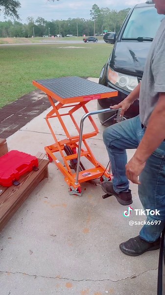 Transform Your Garage with VEVO Lift Table