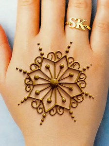 Easy Mehndi Designs for Beautiful Hands
