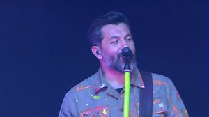 A Magna Cum Laude kapta „Az év együttese” címet az idei Petőfi Zenei Díjátadón. A zenekar 1999 nyarán egy gyulai, zeneszerető baráti körnek köszönhetően alakult meg, számos szakmai kitüntetéssel, egyebek mellett 2019-ben Artisjus-díjjal is elismerték munkásságukat. Az idén 25 éves zenekar jubileumi koncertjének felvételét június 15-én láthatják a Duna nézői, illetve Mező Misivel műsorvezetőként is találkozhatnak szombatonként a Jézus és… adásában. #dunatv #petofizeneidij #PZD #video #konnyuzene 