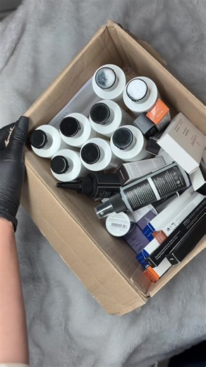 Unboxing our @HD Brows® order 😍😍 #brows #hdbrows #unboxing #hdbrowsculpt #lvllashes #lvl #lashes #browsonpoint #foryou #fyp