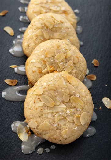 Soft Almond Cookies Recipe for Ultimate Comfort