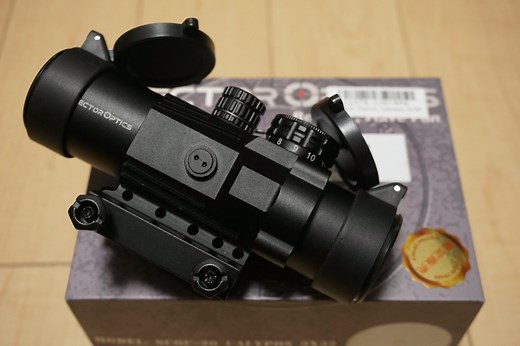 2万台で買える3倍固定のプリズムサイト、Vector Optics Calypos 3x32SFPのレビュー | エボログ