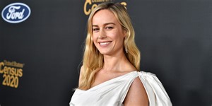 Brie Larson's Washboard Abs Are Killer In A Blue Crop Top On Instagram