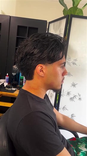 Middle Part Flow Haircut Techniques