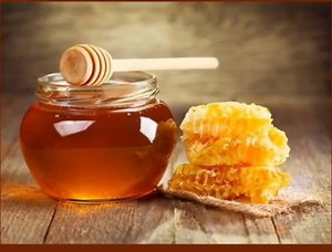70 PCS Honey Dipper Stick,3 inch Mini Honey Dippers, Wooden Honey Dipper Stick,Honey Stirrer Honey Wand for honey Collecting Dispensing Drizzling Jar Portable and Wedding Party