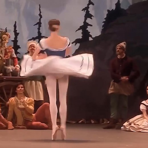 Happy Birthday to the beautiful Ballerina and human being Olga Smirnova! ✨️💐🩰 You are truly admired by you Art and your Heart! #happybirthday #ballet #balletdancer #iloveballet #olgasmirnova #classicalballet #balletlife #BalletLovers #BalletClass #nucleodedancacarolinacox | Núcleo de Dança Carolina Cox
