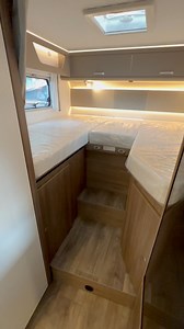 Schau mal hier 👍🏼 Der Carado T448 Modell 2025, auf Fiat mit 3.5t. ____________________________ #camper #rv #motorhome #camping | Wohnmobil Van Wohnwagen