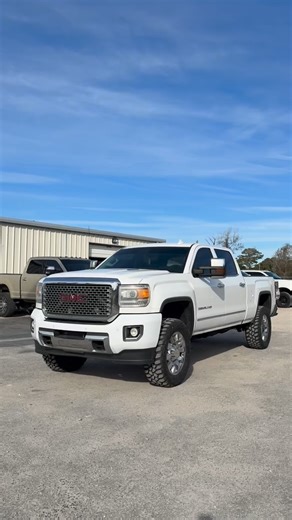 New Arrival🔥 Coming soon! This 2015 GMC Sierra 2500 Denali Duramax is proof that good trucks don’t quit 💪 ✅ Fully loaded ✅ Leveled ✅ Brand new MT’s ✅ T&D 💨 ✅ 186k miles and plenty more ahead! For more details ⬇️ 📞 252-499-9648 📱 252-665-0727 💻 jandlautosalesllc.com 📍5092 Hwy 70 W. Morehead, NC 28557 #trucks #moreheadcity #localbusiness #dealership #trucksforsale #trucksforsale #gmc #denali #duramax | J&L Auto Sales
