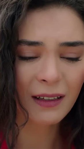 Miran ne Reyyan ko sone ki payal pehna di! - Hercai Urdu #shorts