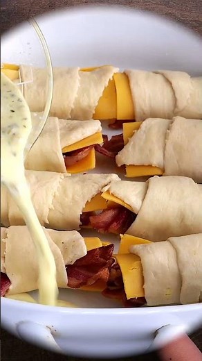 The Crescent Roll Breakfast Casserole That Makes Mornings Way Easier🥰⁠