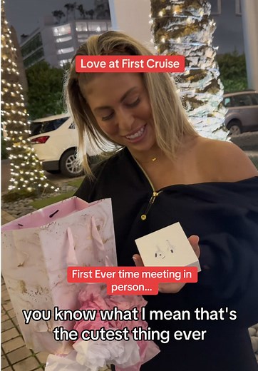 Love at First Cruise: Meeting in Person | Dating Scene on a Carnival Cruise