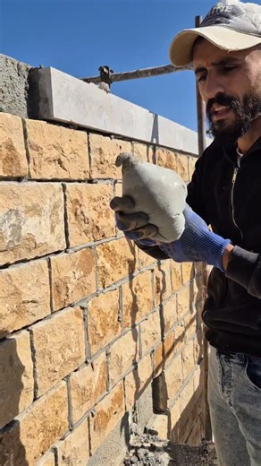 18K views · 7.1K reactions | يوميّات ورشة #jr #jrdesign #architecture #stone #cladding #site #construction #تلبيس #ورشة #حجر #كحلة #لبنان #سوريا #السعودية #تشطيبات #lebanon #since1990 | JR Design & Construction | Facebook