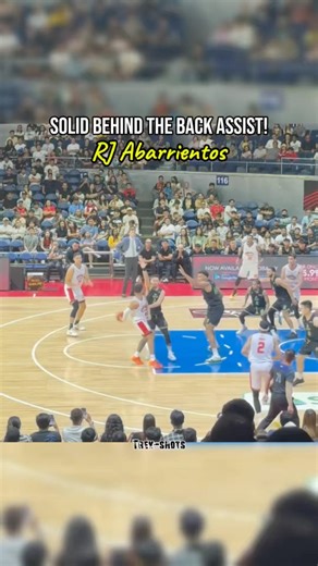 Solid behind the back assist! RJ Abarrientos!💥💪💯 #ballislife #trendingshorts #pba50 #pba
