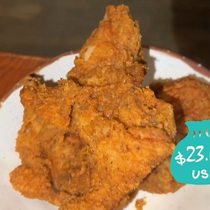 Dollywood is famous for its Southern comfort food, and they take it to the next level with an all-you-can-eat fried chicken buffet! But does it live up to the hype, or is it just another theme park gimmick? I tried everything to find out! #dollywood | Strictly Dumpling