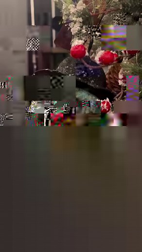 Taking a break from the van down by the river… At Monsterpalooza 2018, Hyperflesh (@hyperfleshdude) debuted his hyper-realistic Chris Farley mask! Monsterpalooza RETURNS to The Pasadena Convention Center MAY 31st – JUNE 2nd, 2024 for our 15th Anniversary to Celebrate the Art of Monsters & Movie Magic! Discounted, early bird priced tickets are on sale NOW for a limited time! For early bird priced tickets, click here ➨ https://bit.ly/TicketsMonsterpalooza2024 Join our mailing list for early announ