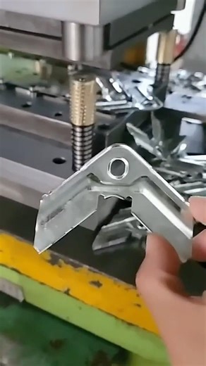 Modern metal stamping tool usage and correct operation methods
