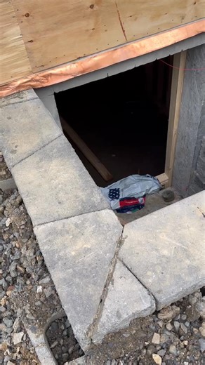 165K views · 551 reactions | Retaining wall type window well. #fyp #fypシ #construction #build #windows #foundation #retainingwall #DIY #idea #Home #house #homeinspection #homeinspector #inspectortok #inspectiontherapy #nice #water #drainage | Inspection Therapy | Facebook