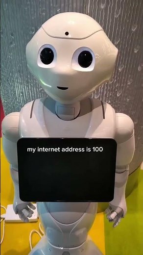 Meet Pepper the robot at the Library