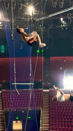 Never stop,always keep your head💪🏻💙 #gym #circus #aerial #trampoline #acrobatics #short