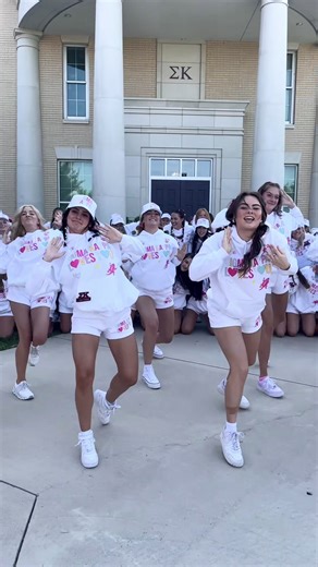 SIG KAP IN FULL BLOOM #sigmakappa #tcu #recruitment #panhellenic
