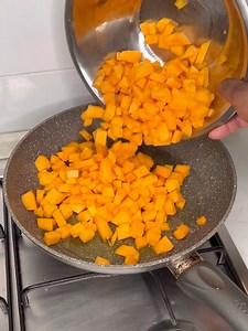 pasta con zucca | Italian food