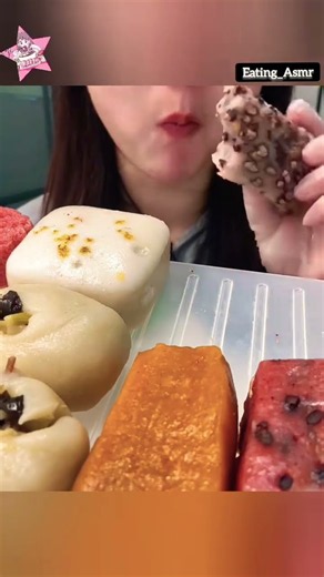Asmr eating mukbang🍫🍪🥨#shortvideo #trending #asmr #mukbang #short #shorts #mochi #shortsfeed