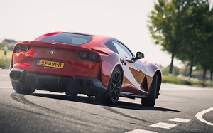第一视角 法拉利 812 Superfast (2018) 全面试驾测试 - 800马力超级跑车