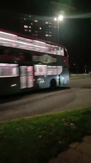 Chilly UK🇬🇧A Male in Black Riding A Scooter.A Double Decker. MOTORCYCLES in Opposite Direction.Cars