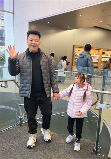#热门话题 I traveled in Shanghai with Xiaoxiao.#原创 #上热门 #魔法泥巴 @女王xiaoxiao @天后xiaoxiao