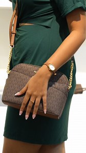 Style that gets noticed first🌟 You can spot real luxury from a distance — the quality, the finish, the confidence it carries. At The Beauty Bay, every piece in our collection is 100% authentic and directly imported from the USA — no waiting, no compromises. Whether it’s your everyday look or a gift for someone who loves premium fashion and lasting quality, these are the pieces that stay with you for years and never look out of place. ⚡Limited stock — secure yours today! 💳Cash, Card, BT, KOKO a