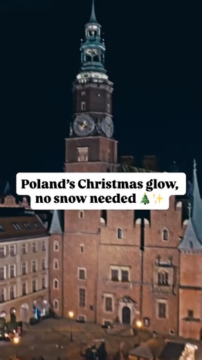 Poland 🇵🇱 Polska Travel | Hotels | Food | Tips on Instagram: "@belu_p_fly captured Poland in its Christmas element—where festive lights fill the air and joy is everywhere! 🎅🌟 Tag someone you’d explore these holiday vibes with! 💫🎁 💡Christmas in Poland: • Christmas markets shining bright with handmade gifts and sweet treats 🎁🍪 • Warm drinks and cozy corners where holiday magic fills every sip ☕🎄 • Streets lit up with holiday cheer, turning Poland into a Christmas dream ✨🌲 • Feel the fes