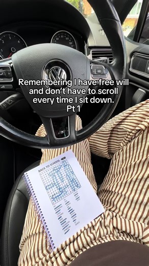 Being more intentional with my free time - all 10 mins of it 🤣 but on a real note, I’m getting so sick of aimless doom scrolling, let’s bring back hobbies and passions!! #CapCut