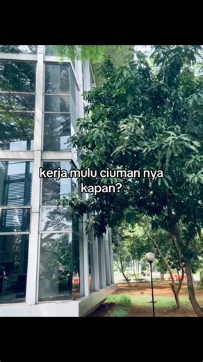 Akhirnya Kapan Kita Ciuman Lagi?