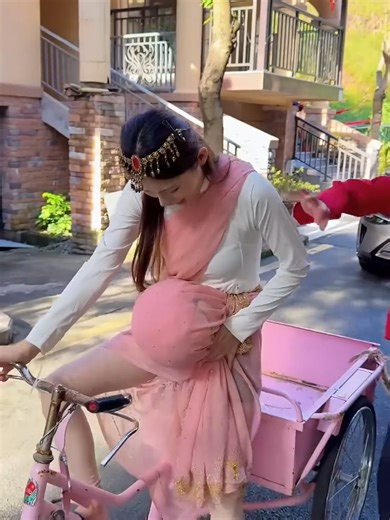 CHAINA COMEDY🇨🇳 (@chaina.comedy)’s videos with original sound - smile edge site