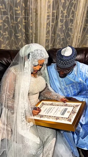 The planning Guardian ltd on Instagram: "UNVEILING OF MRS YASMIN SURAJ BY HER HUSBAND A CULTURE AND TRADITIONAL THING DONE AFTER THE WEDDING FATIHA JOINING WHEN THE GROOM COMES TO SEE HIS WIFE WITH HIS FRIENDS FOR THE FIRST TIME. Planner - @the_planningguardian Content creator - @creator_linda_ Brides outfit - @ixora.ng Brides makeup - @_khayraht Photographer - @osakspictures Videography - @focusdigitalsabuja #abujaweddings#luxuryweddings#nigerianweddings#explore#fyp"
