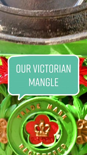 Victorian Mangle: Squeezing Out Water from Clothes