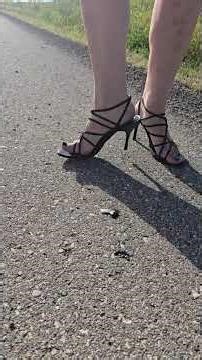 Smoke crush in strappy stilletoe heels #crushexperiment #asmrcrush #highheels #walkinginheels